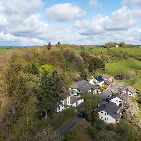 Eifelnatur - Haus 2-3 By Interhome Appartamento